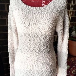 Large woman’s sweater 👚👙👛